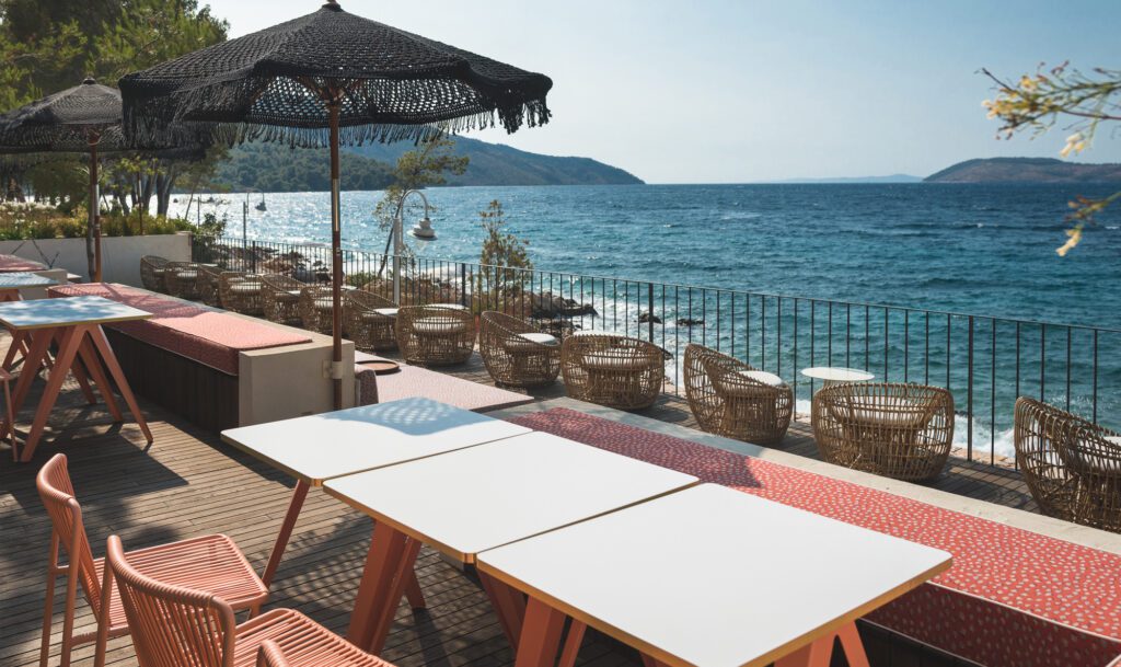 A-Bay beach bar, Maslina Resort, Hvar, Croatie © Maslina Resort