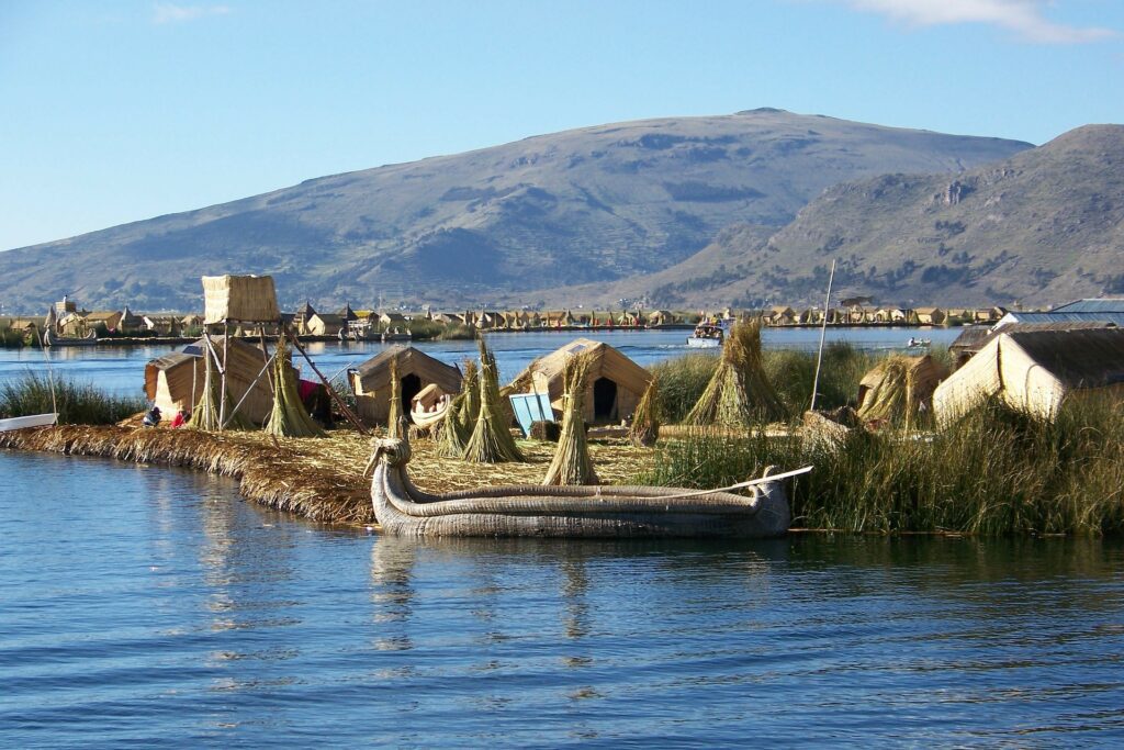 Habitat traditionnel, Lac Titicaca, Pérou