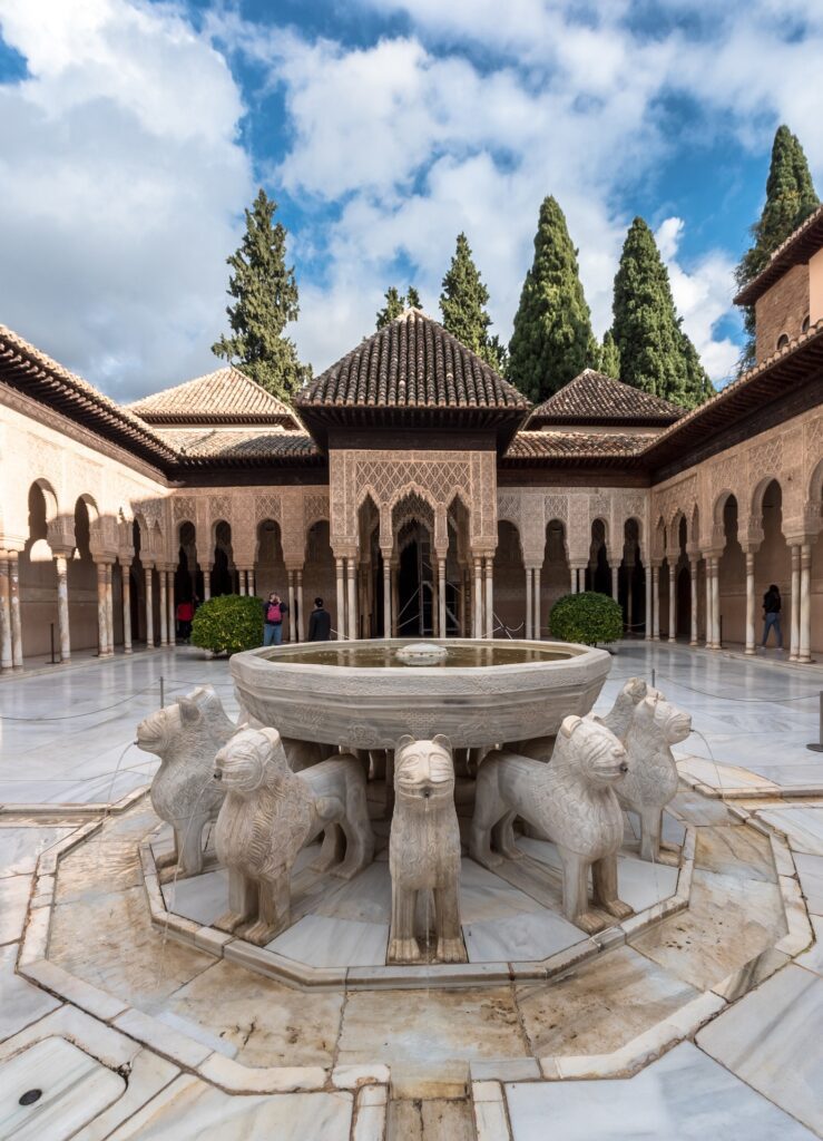 Les lions de l'Alhambra, Grenade, Espagne © Karl Oss Von Eeja