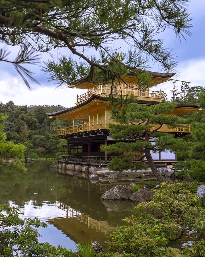 Kinkakuji, le Temple d'Or, Arashiyama, Japon © OnkeIP