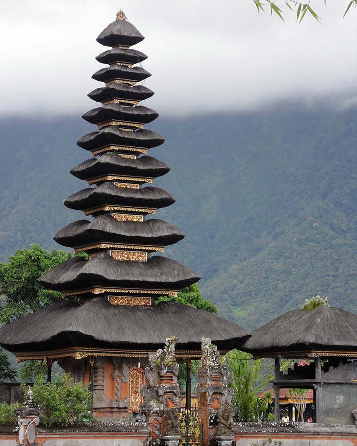 Temple Pura Ulun Danu, Lac Bratan, Bali, Indonésie © Patricia Van Den Berg