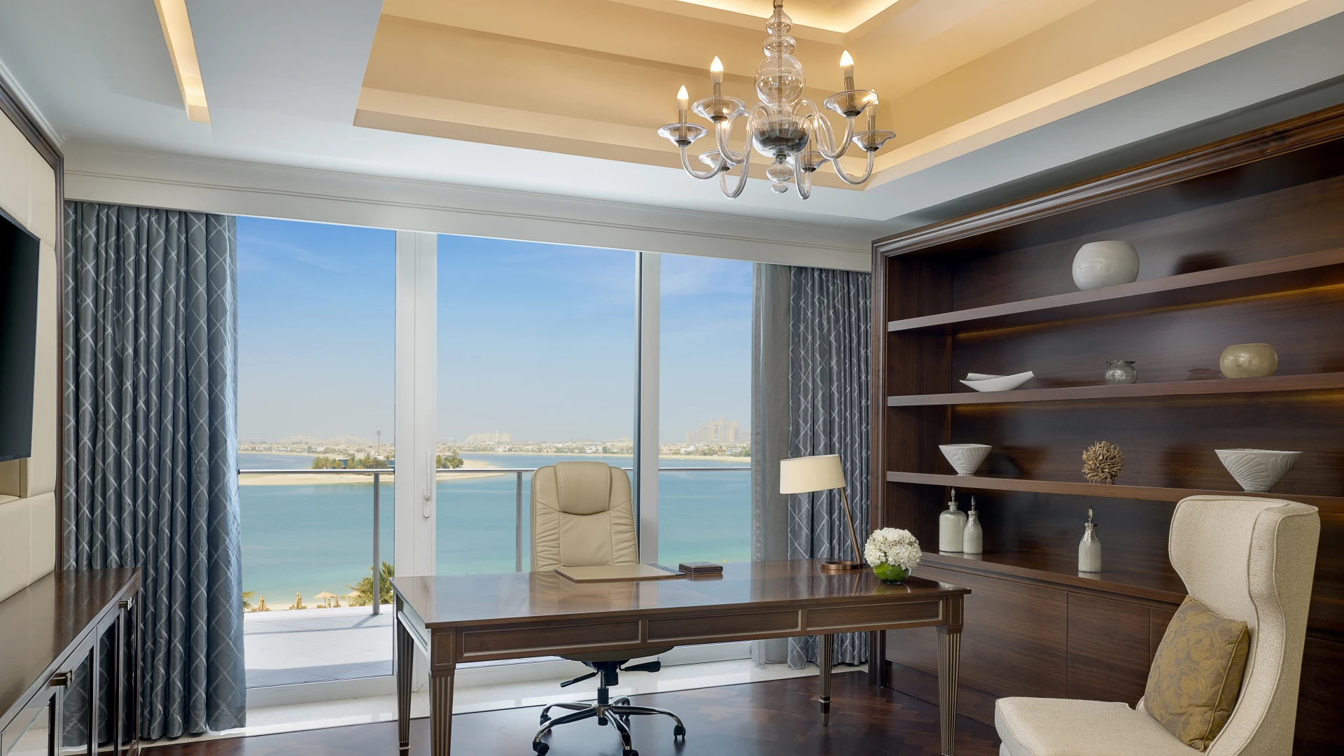 Bureau, Chairman Suite, Waldorf Astoria Dubaï Palm Jumeirah © Hilton Worldwide