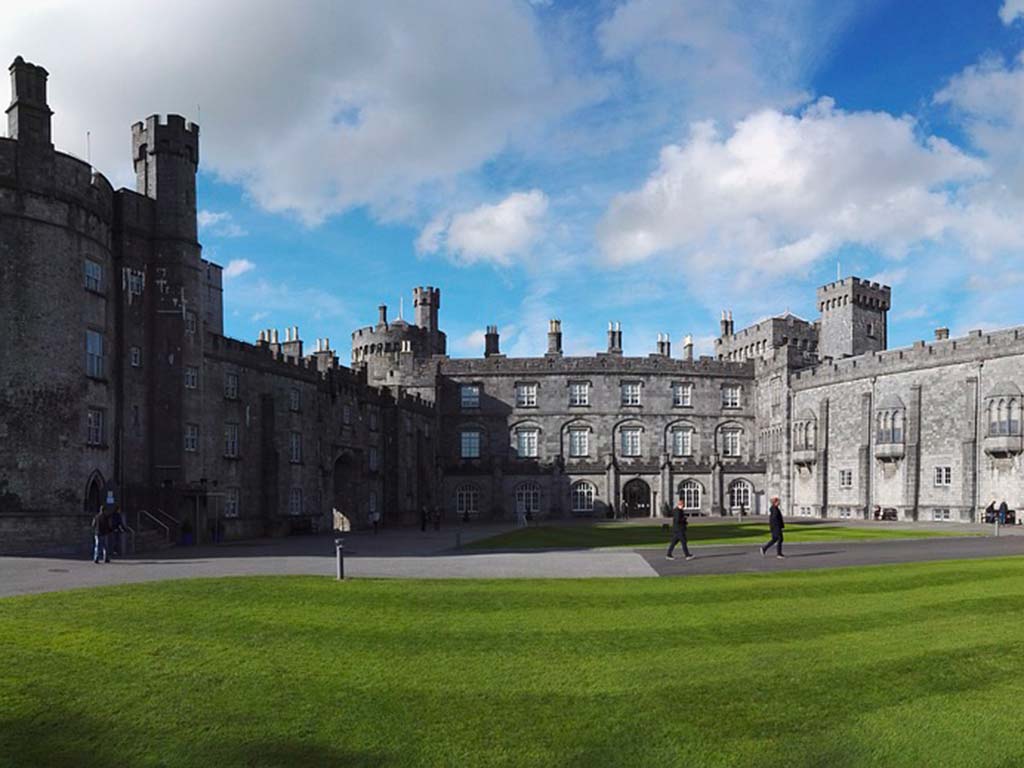 Château de Kilkenny, Comté de Galway, Irlande © Christian B.