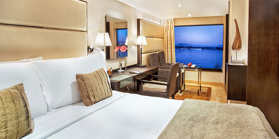Luxury Cabin, Oberoi Zahra Nile Cruiser © Oberoi Hotels & Resorts