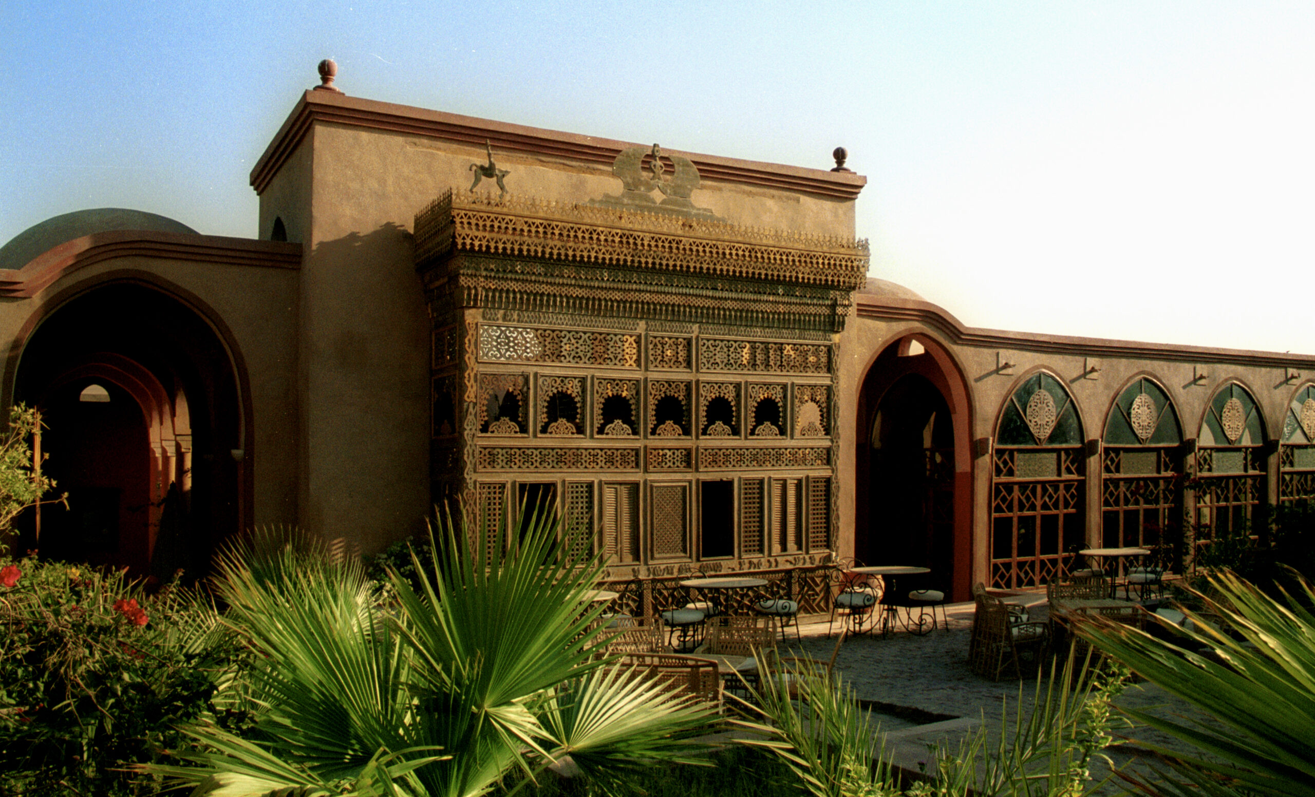 Jardins et Moucharabieh, Hôtel Al Moudira, Louxor, Égypte © Al Moudira