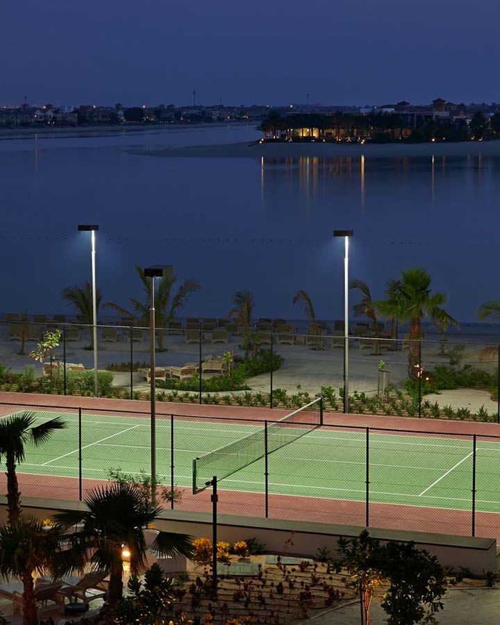 Terrains de tennis, Waldorf Astoria Dubaï Palm Jumeirah © Hilton Worldwide
