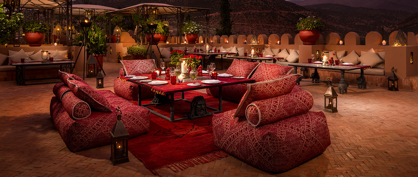 Toit-terrasse du restaurant, Kasbah Tamadot, Maroc © Virgin Edition limited