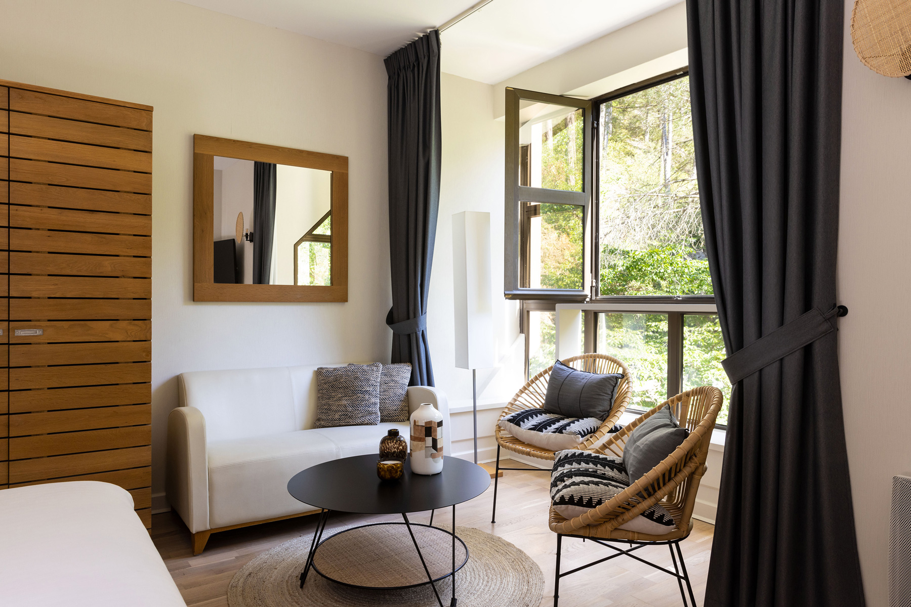 Suite Elegance, hôtel de la Muse, Gorges du Tarn, France © PMT Hotels