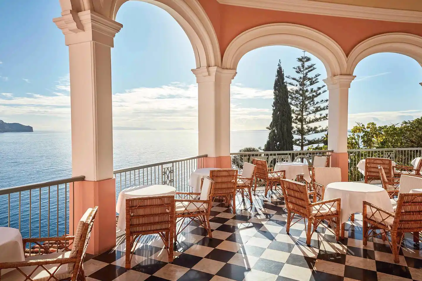 Terrasse vue océan, Belmond Reid's Palace, Funchal, Madère © Belmond Management Ltd