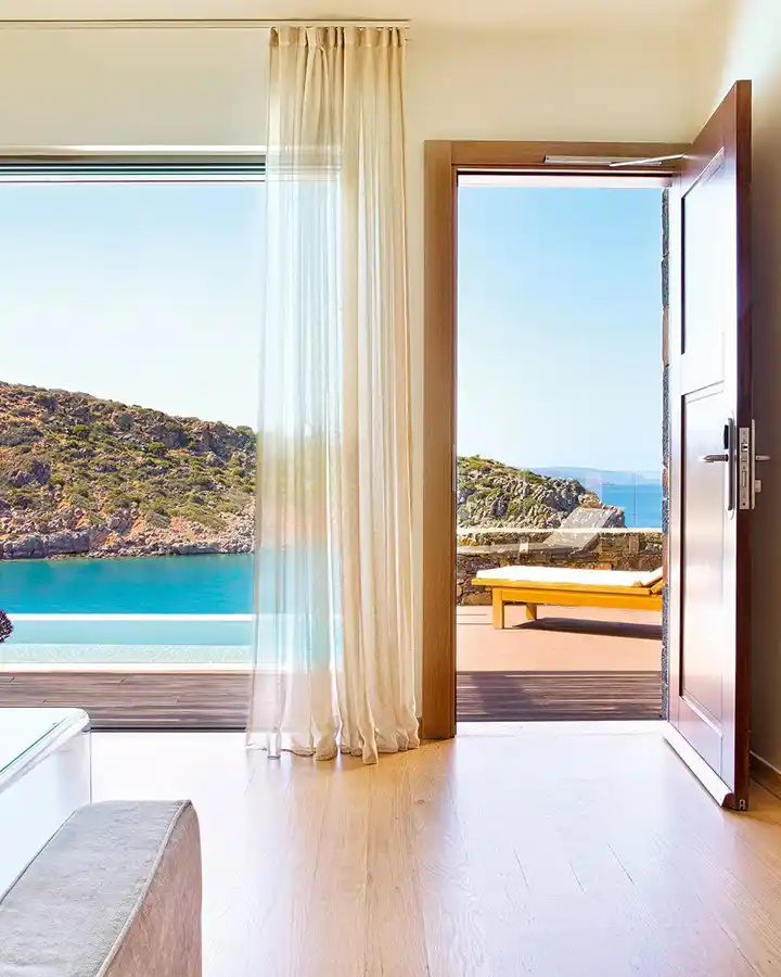 Villa vue mer, Daios Cove Luxury Resort & Villas, Crète, Grèce © Daios Cove
