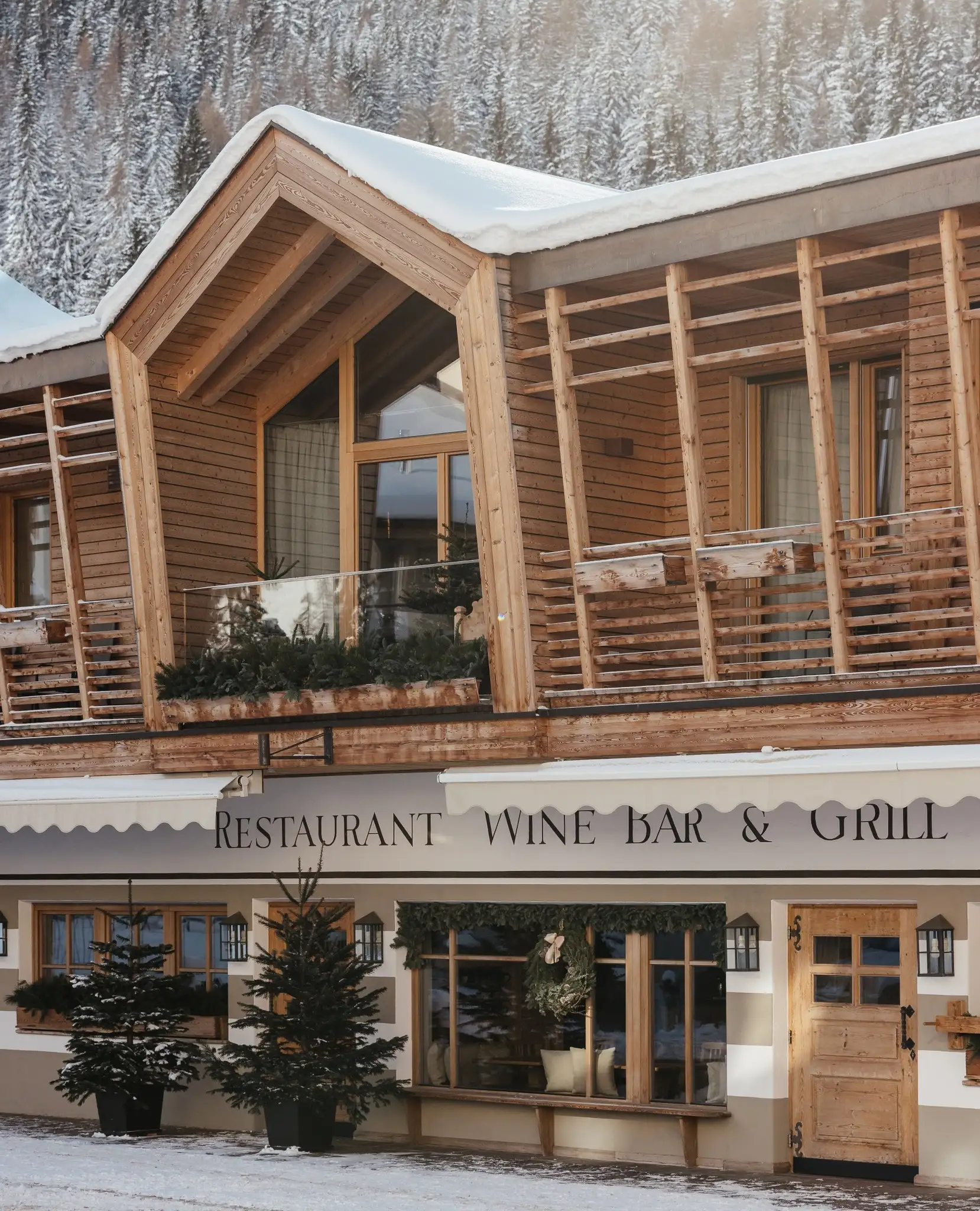 Restaurant Wine Bar & Grill, Aman Alpina Rosa, Dolomites, Italie © Aman Group
