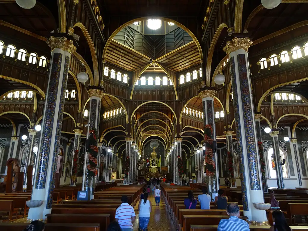 Basilique Notre-Dame-des-Anges, Cartago, Costa Rica © Illusio