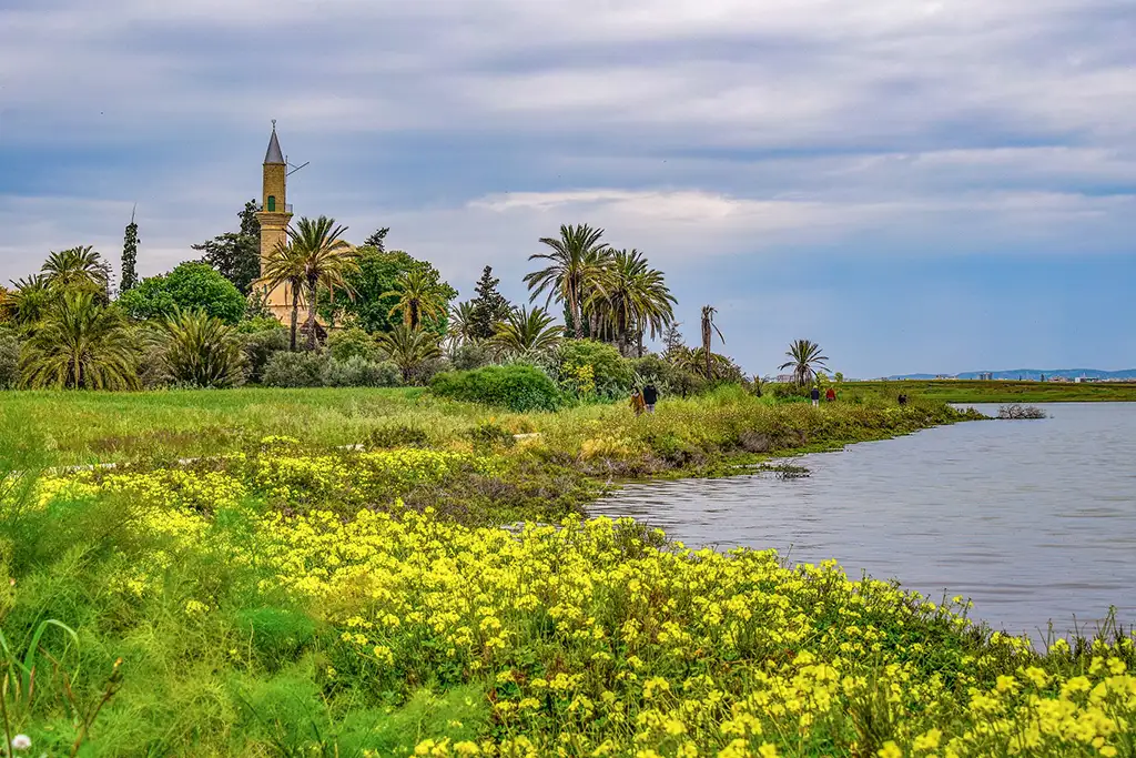 Site archéologique de Hala Sultan Tekke, Lac salé de Larnaca, Chypre © Dimitris Vetsikas