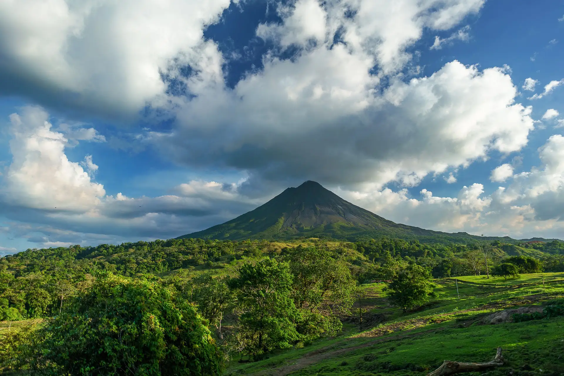 Volcan Arenal, Costa Rica © Frank Ravizza